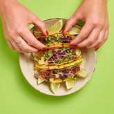 Pflanzenbasierte würzige Tacos