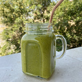 Tropisch Grüner Microgreen Smoothie