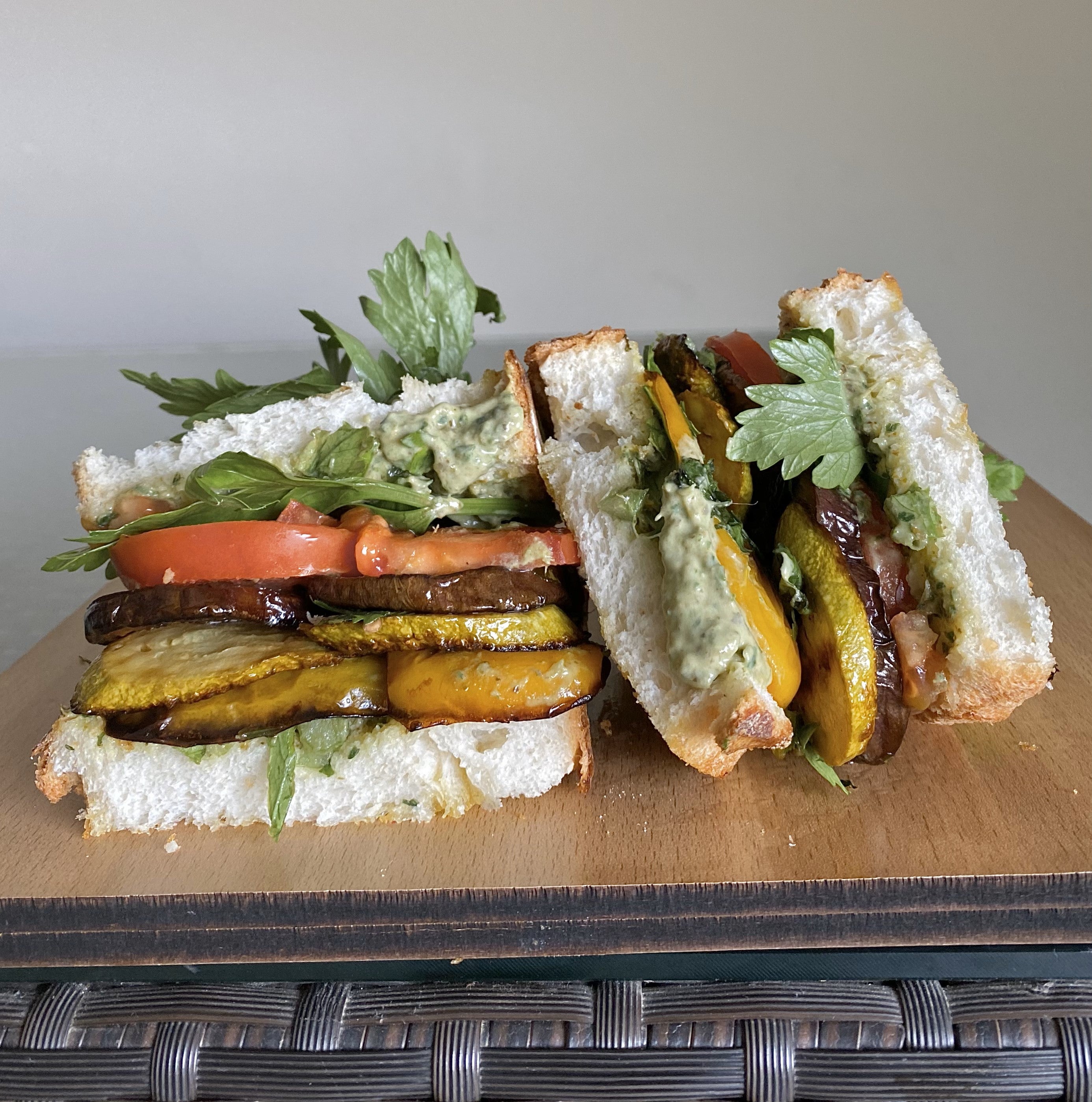 Pesto-Sandwich mit Grillgemüse – ingarden